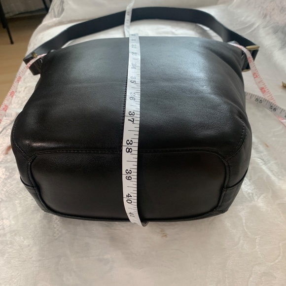 Liz Claiborne Genuine Leather bag - Picture 7 of 10